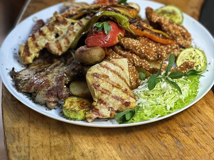 Mixed grill / Miješano meso