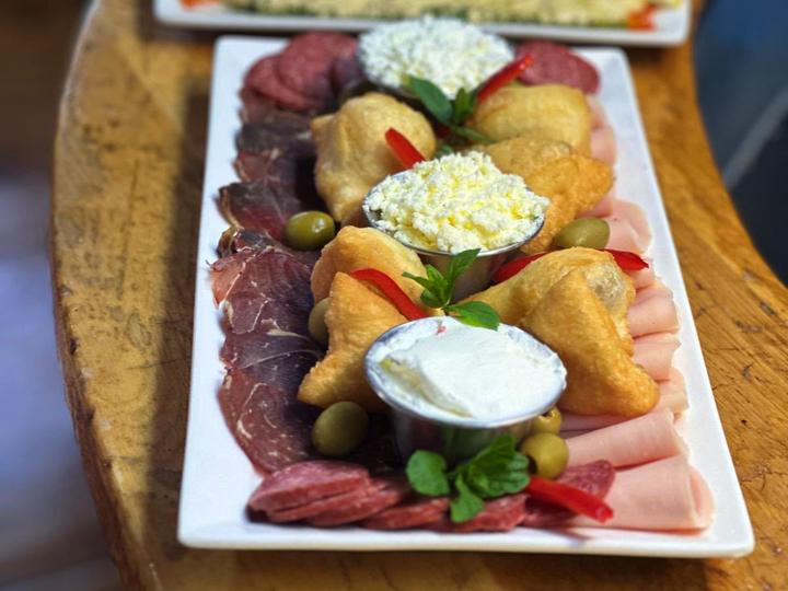 Platter / Plata