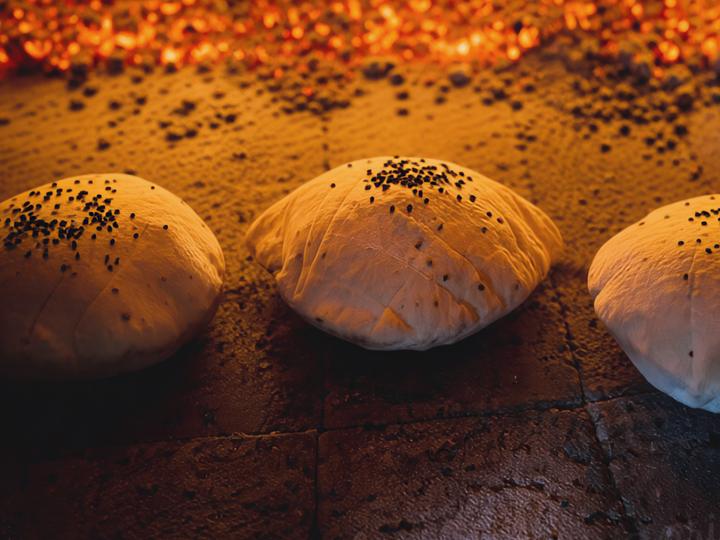 Bread from the oven / Somun iz peći